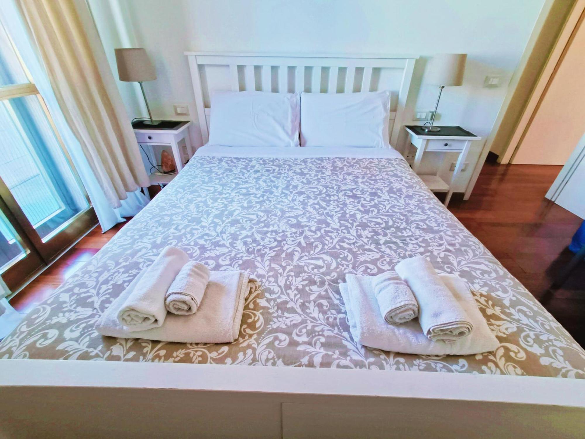 The Red Suite In Florence With Free Parking Exterior photo